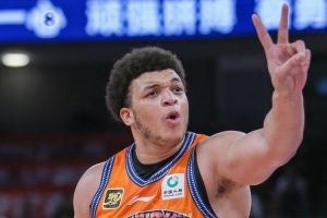 开云首页-付政浩：球队行使优先续约权 需确保外援的工资&amp;待遇不低于上赛季