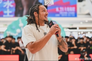 开云综合服务-戈登亚洲行Day 1——在滨城大连 感受球迷的欢呼与热爱