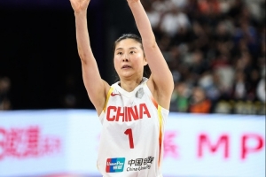 媒体人：没有杨力维&amp;王思雨 中国女篮不会达到世界亚军的高度
