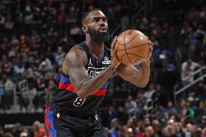 kaiyun-火力全开！活塞三节轰下101分 领先东部第一骑士18分进入末节！